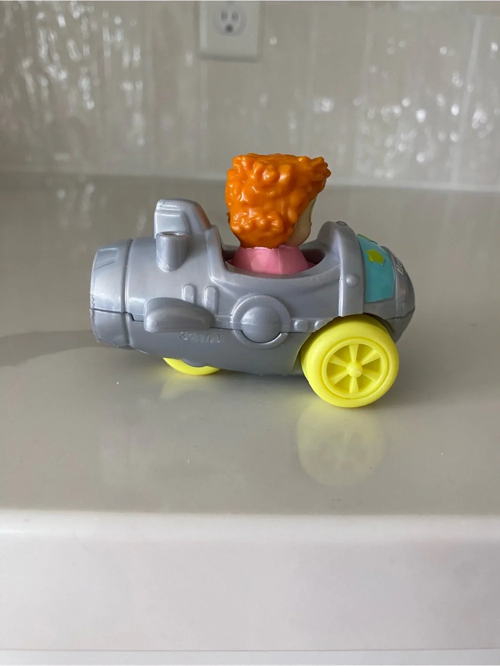 Fisher-Price Little People Wheelies silver rocket red head Sofia